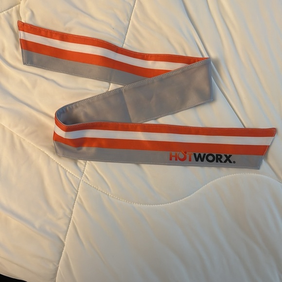 HOTWORX Reversible tie-around headband - Picture 2 of 3